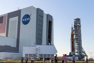 ‘Large’ hydrogen leak foils NASA’s schedule for Artemis I mission