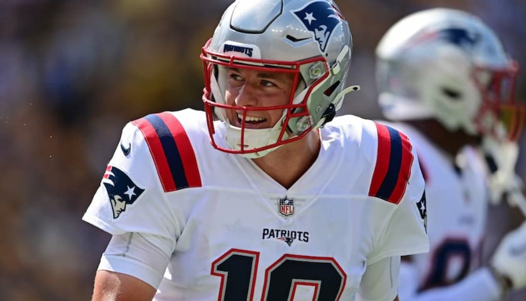 Rob Ninkovich Jumps To The Defense Of Under-Fire Patriots Quarterback Mac Jones