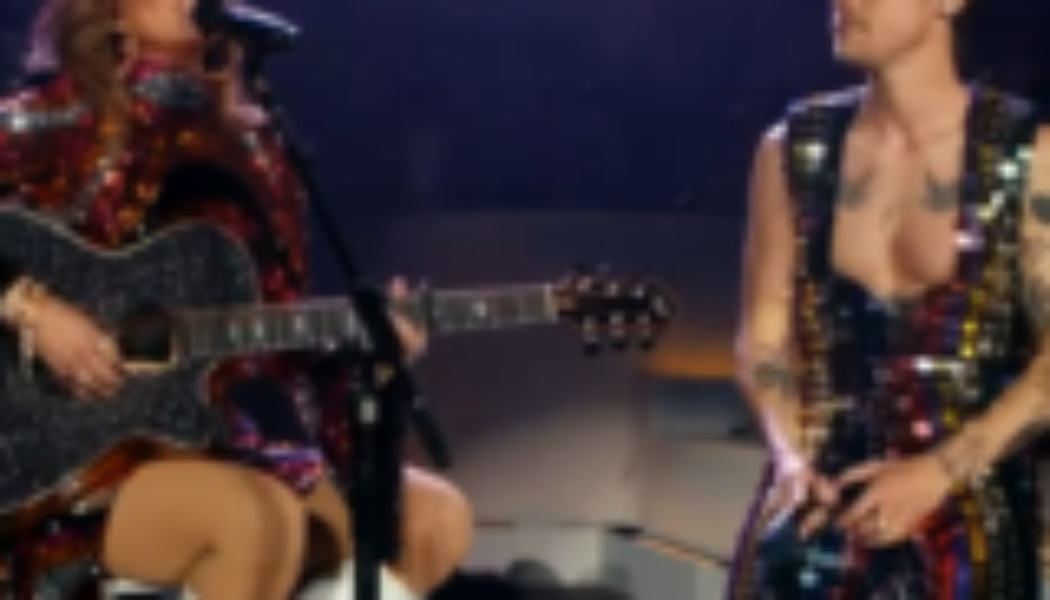 Shania Twain Is Back With New Single ‘Waking Up Dreaming’