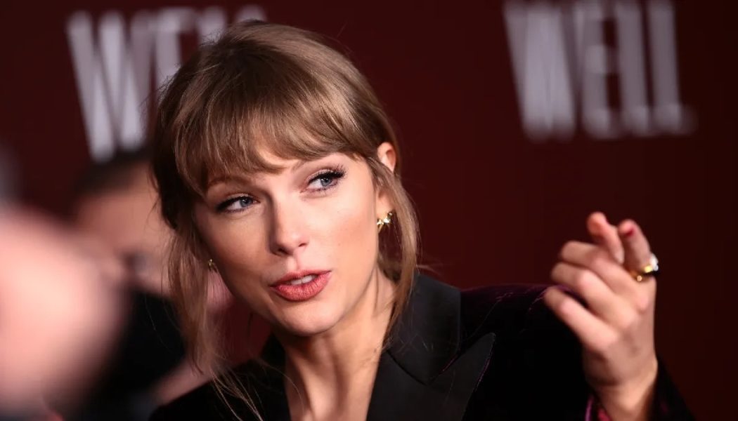 Taylor Swift to Headline 2023 Super Bowl Halftime Show: Report