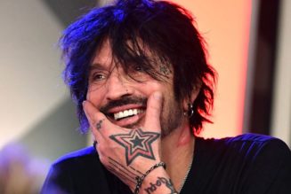 Tommy Lee Responds to Criticism Over Exposed Genitalia at Mötley Crüe Show
