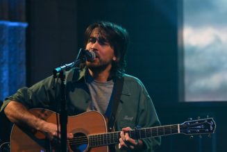 Alex G Performs “Miracles” on Colbert