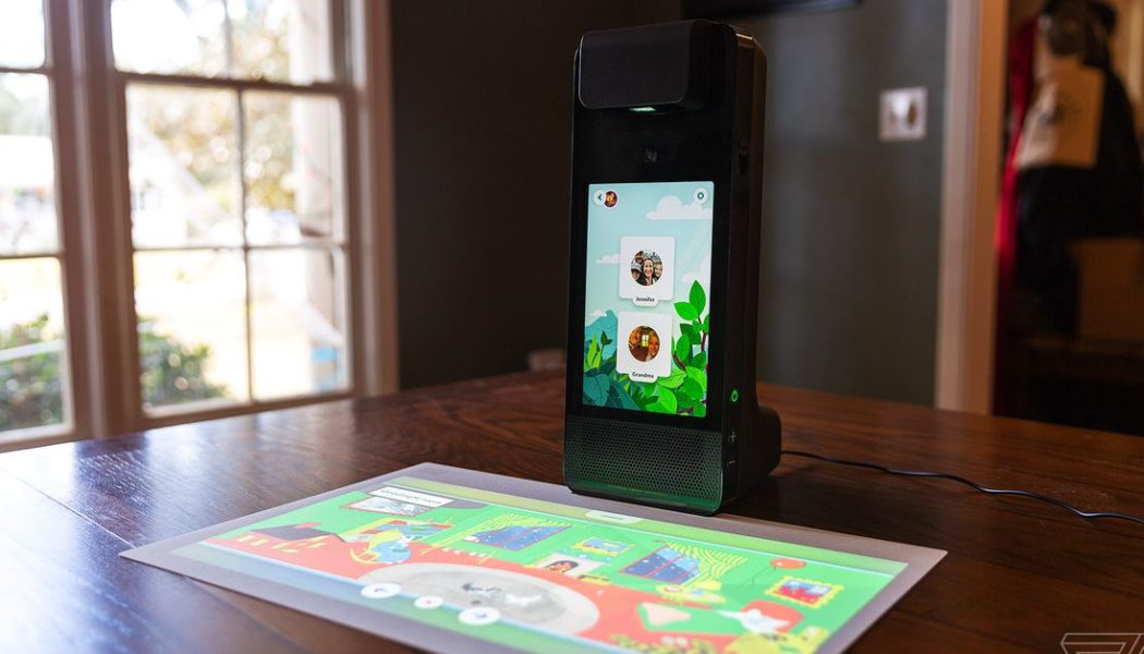 Amazon gives up on the Glow, its kid-focused video calling device
