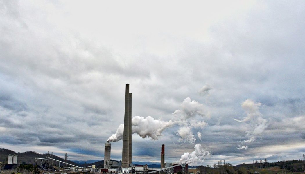 American utilities aren’t living up to their climate pledges, new report finds