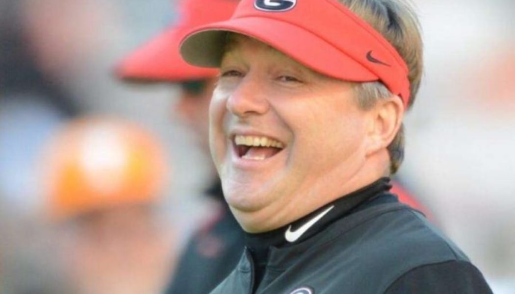 AP Top 25 Poll for Week 9 Released – Georgia, Ohio State, Tennessee, and Michigan Still in College Football Playoff Places