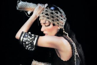 Caroline Polachek Shares Video for New Song “Sunset”: Watch