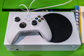 HHW Gaming: Is The Xbox Series S Holding Back Next-Gen Games? Some Devs Think So