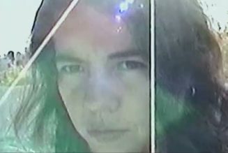 Mabe Fratti Announces European Tour, Shares New “Con Esfuerzo” Video: Watch