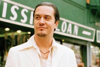 Mike Patton: “Singers Are Fucking Idiots”