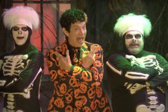 Tom Hanks Returns As David S. Pumpkins on SNL: Watch