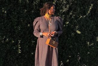 5 Popular Shoe Trends the Fashion Crowd Are Wearing With Dresses