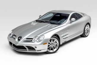 A 2005 Mercedes-Benz SLR McLaren at No-Reserve Auction Garners Bid of $360,000 USD