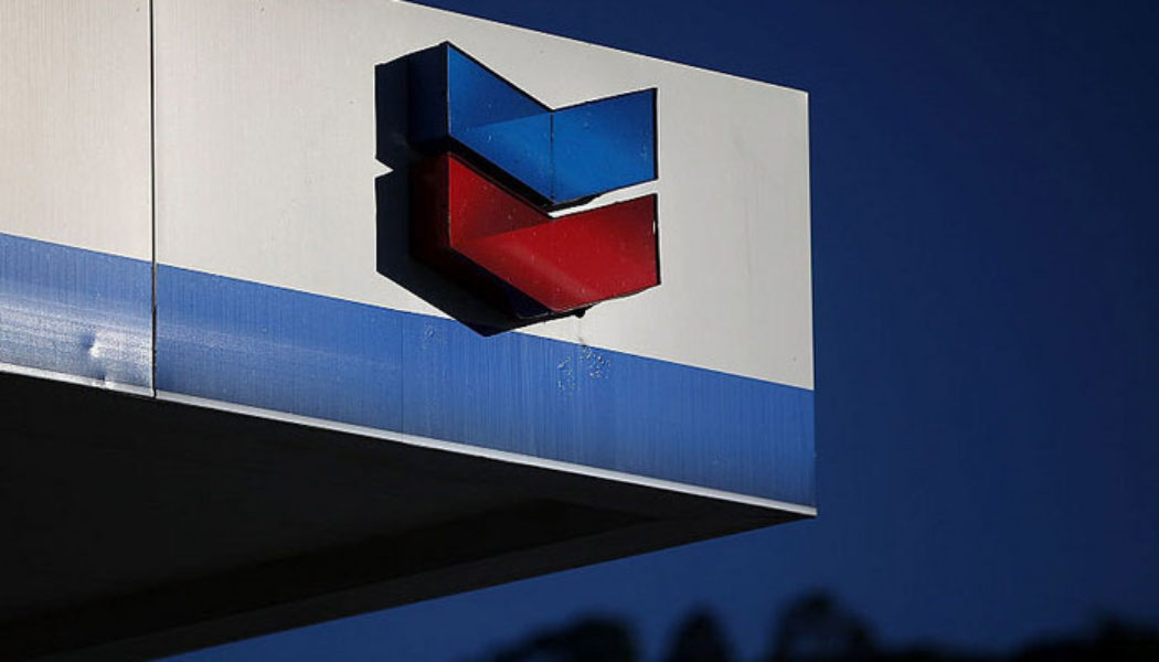 Biden gives Chevron permit to restart Venezuelan oil sales