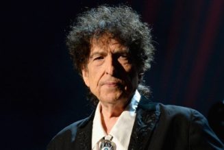 Bob Dylan Addresses Book Signature Controversy