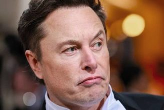 Elon Musk Claims Apple Has “Threatened To Withhold Twitter From Its App Store”