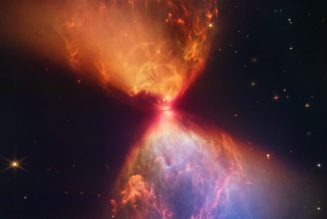 NASA’s Webb Telescope Captures “Hourglass” Photograph of Star Formation