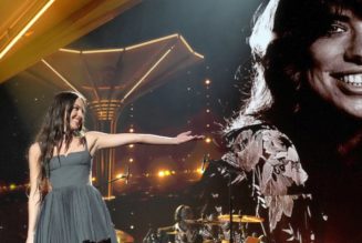 Rock Hall 2022: Watch Olivia Rodrigo Perform Carly Simon’s “You’re So Vain”