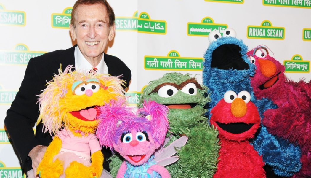 Bob McGrath, Original, Longtime Resident of ‘Sesame Street,’ Dies at 90