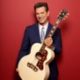 Chris Isaak’s Love of Holiday Music Runs Deep: Behind the Setlist Podcast