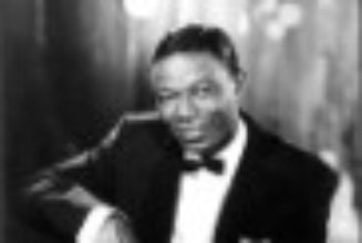 Here Are the Lyrics to Nat King Cole’s ‘The Christmas Song’