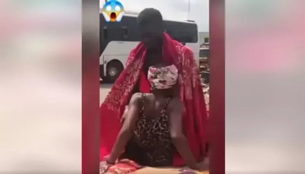 Morals Are Gone – See A Boy And A Girl Performing S3x Act In Public In The Name Of Advertisement