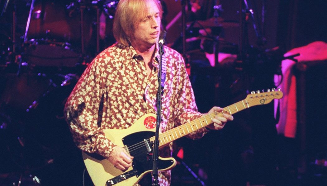 Tom Petty’s ‘Live at the Fillmore’ Lights up Billboard Charts, Debuts In Top 10 on Album Sales