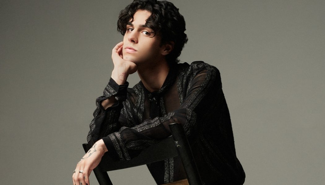 Why Stephen Sanchez Wants to ‘Flirt With the Audience’ In His Lyrics & Live Show