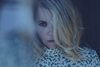 Aoife O’Donovan Covers Bill Callahan’s “Drover” for New Deluxe Album: Listen