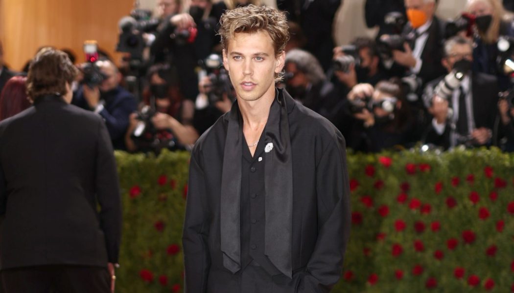 Austin Butler Remembers the ‘Bright Light’ of Lisa Marie Presley: ‘My Heart Is Completely Shattered’