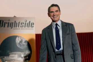 Billy Crudup Sells Moon Timeshares in Trailer for Hello Tomorrow!: Watch