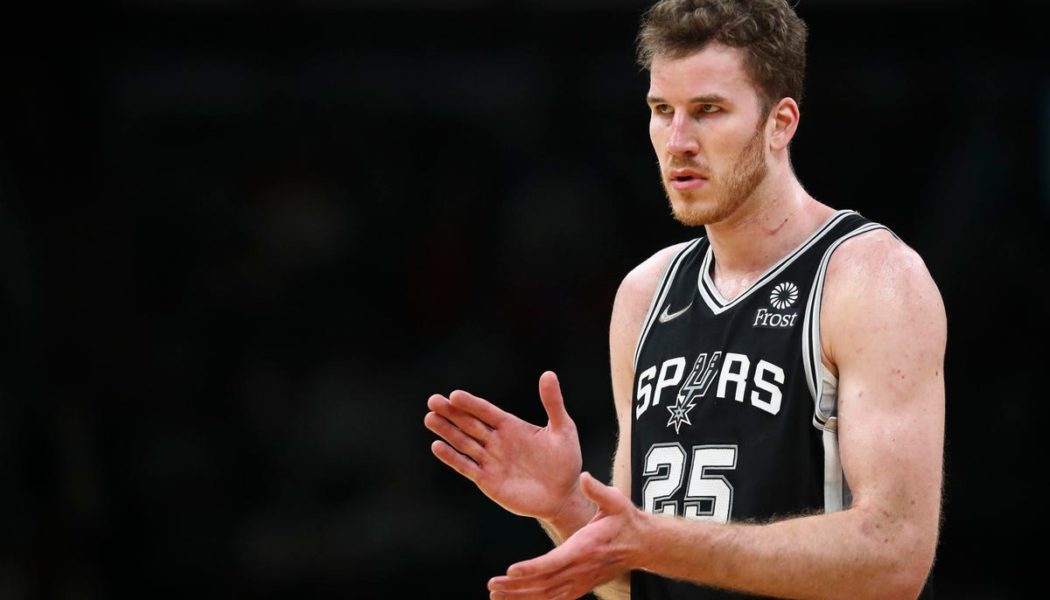 Celtics and Raptors interested in Spurs center Jakob Poeltl