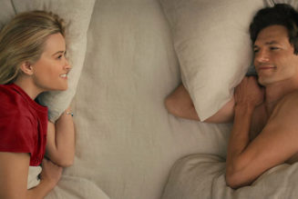 Reese Witherspoon and Ashton Kutcher Star in Trailer for Your Place or Mine: Watch
