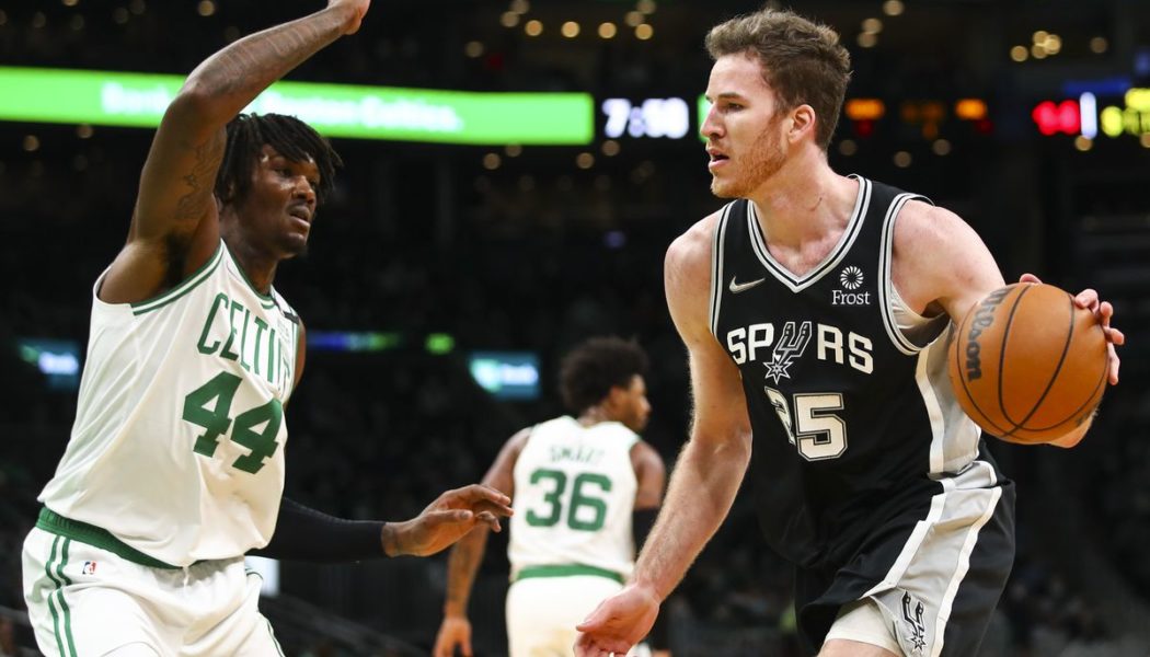 Spurs want 2 1st-round picks for Celtics target Poeltl