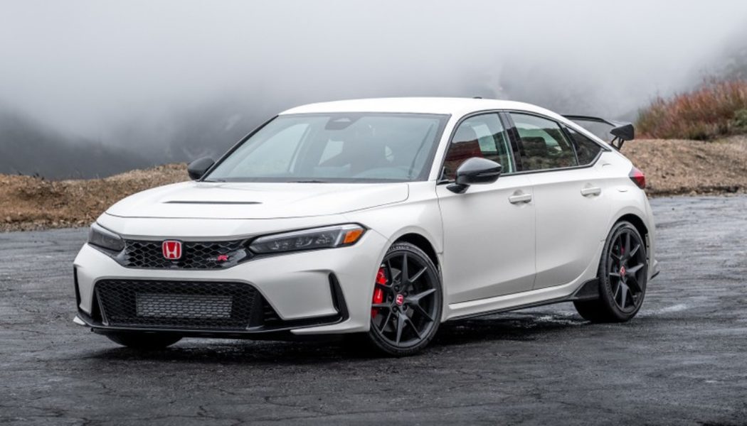 The New Honda Civic Type R Is Two Steps Back, Three Steps Forward