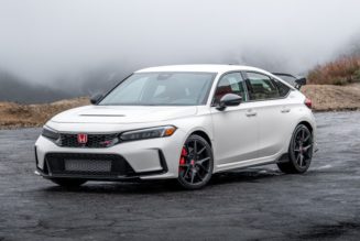 The New Honda Civic Type R Is Two Steps Back, Three Steps Forward