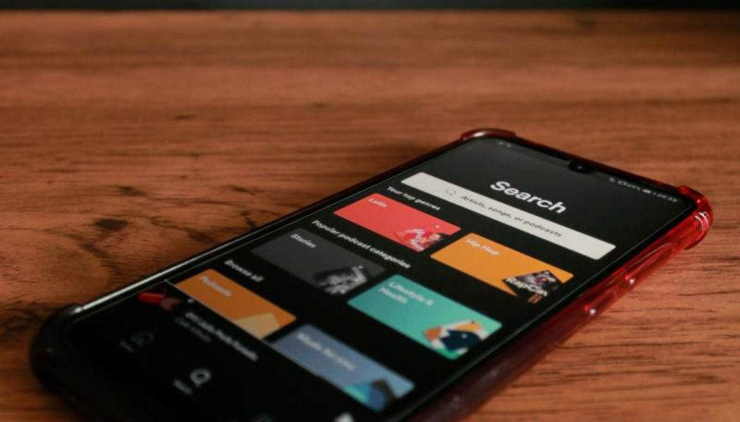 This App Uses AI to Generate Custom Playlists