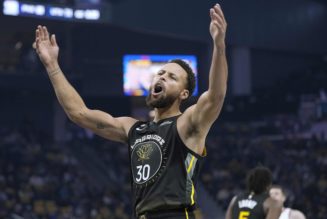 Warriors star Steph Curry questionable to return vs Suns tonight