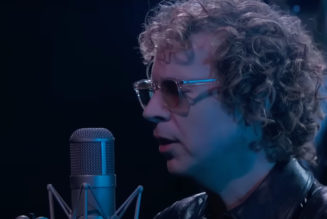 Beck Performs “Thinking About You” on Kimmel: Watch