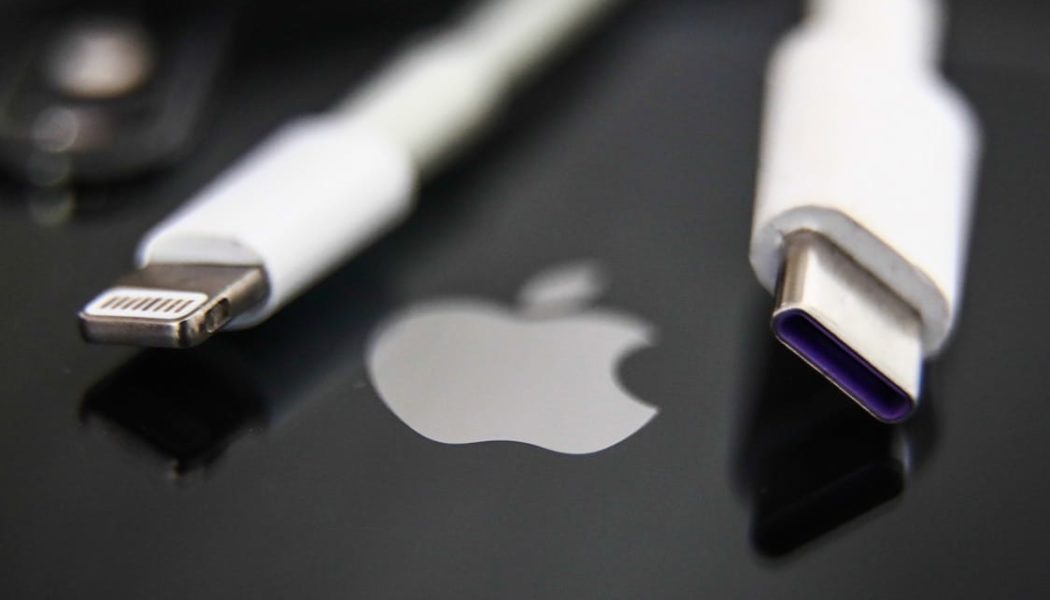 Leaked Image Shows Apple iPhone 15 Pro USB-C Port