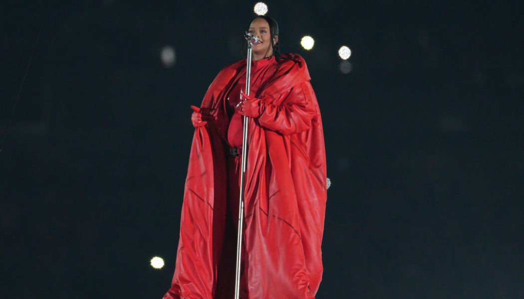 Rihanna Slated To Perform “Lift Me Up” At 2023 Oscars