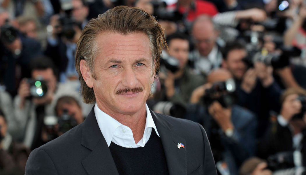 Sean Penn Screened Top Gun: Maverick for Ukrainian Soldiers