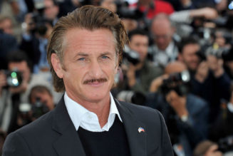 Sean Penn Screened Top Gun: Maverick for Ukrainian Soldiers