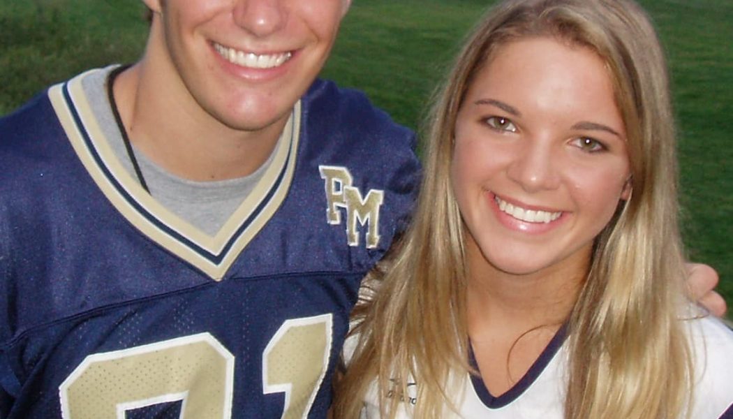 These high school sweethearts have visited 112 countries. Here's how they pay for it on a budget - CNBC