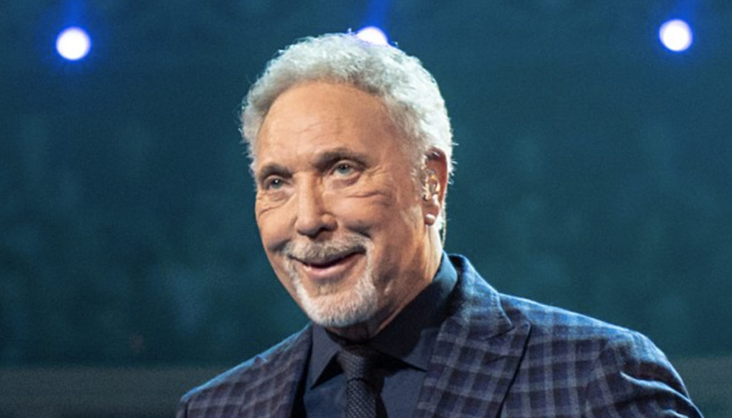 Tom Jones Announces 2023 Tour Dates