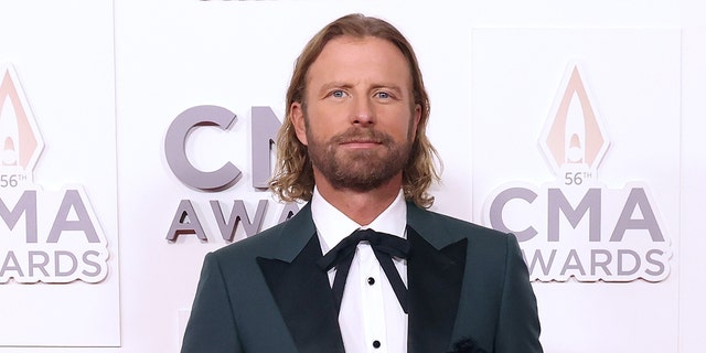 Country star Dierks Bentley is reflecting on his music career ahead of his North American tour. 