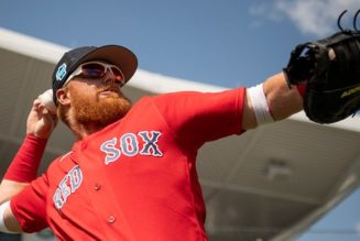 Red Sox's Justin Turner in hospital after being hit in face by pitch - Fox News