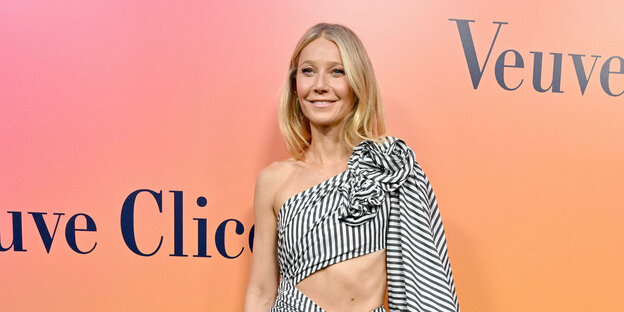 Gwyneth Paltrow bauchfrei und mager Gwyneth Paltrow bauchfrei und mager