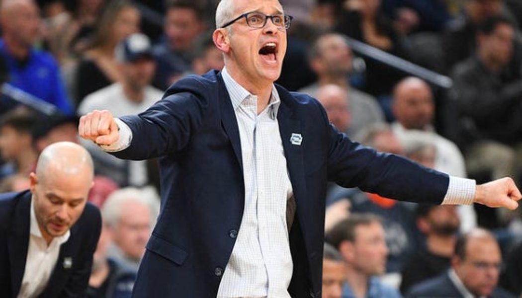 Superstitious UConn head coach sports same gameday outfit, including underwear, amid March Madness success - Fox News