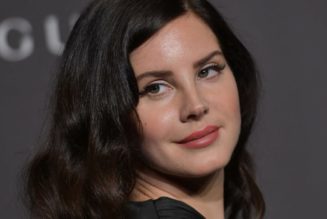 Lana Del Rey's 'Did You Know That There’s a Tunnel Under Ocean Blvd' Debuts at No. 3 on Billboard 200