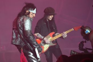 Mick Mars Speaks Out on Motley Crue Lawsuits: ‘I Can’t Believe They’re Pulling This Crap — I Carried Those Bastards for Years’ [EXCLUSIVE] - Variety